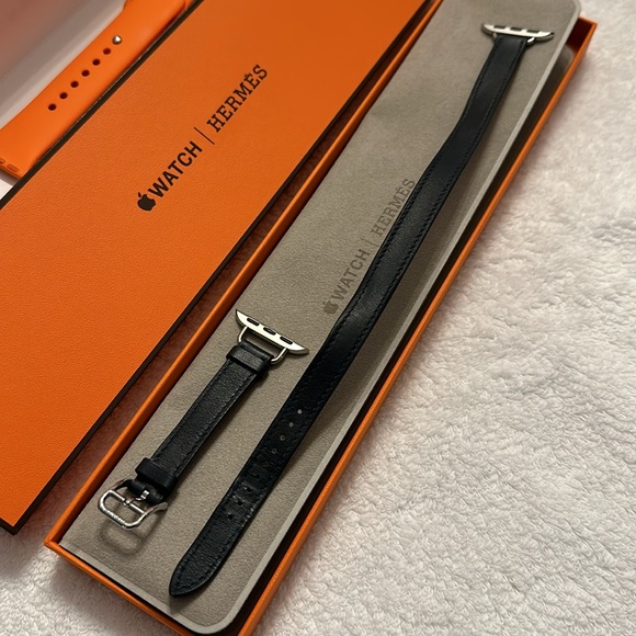 Apple Watch Hermès - Vert Rousseau Swift Leather Attelage Double Tour - Picture 8 of 11